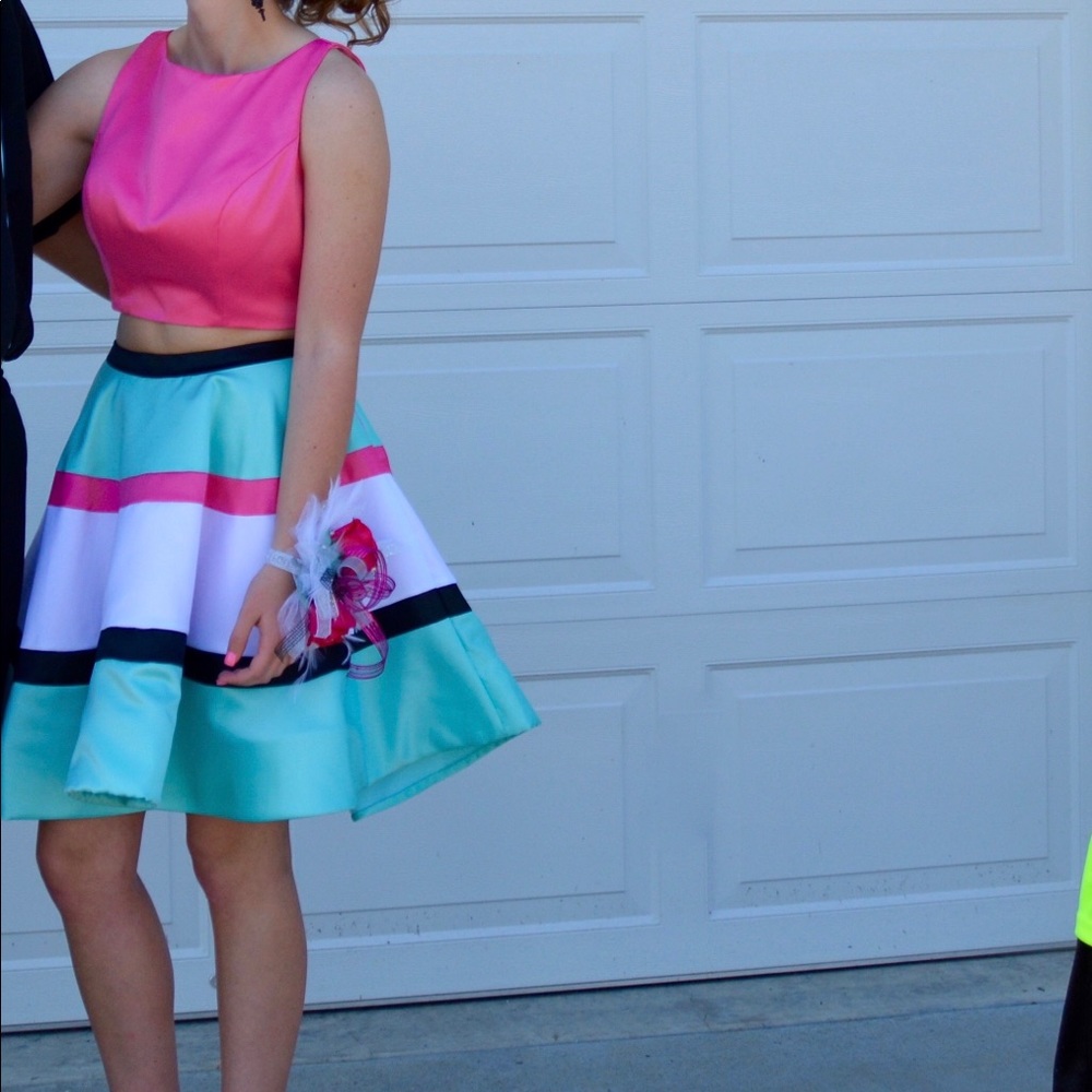 Homecoming Dress - Picture 2 of 3